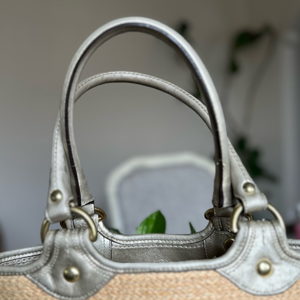 Coach Bleeker Natural Straw Metallic Bronze Floral Embroidered Logo Tote! - Picture 10 of 10